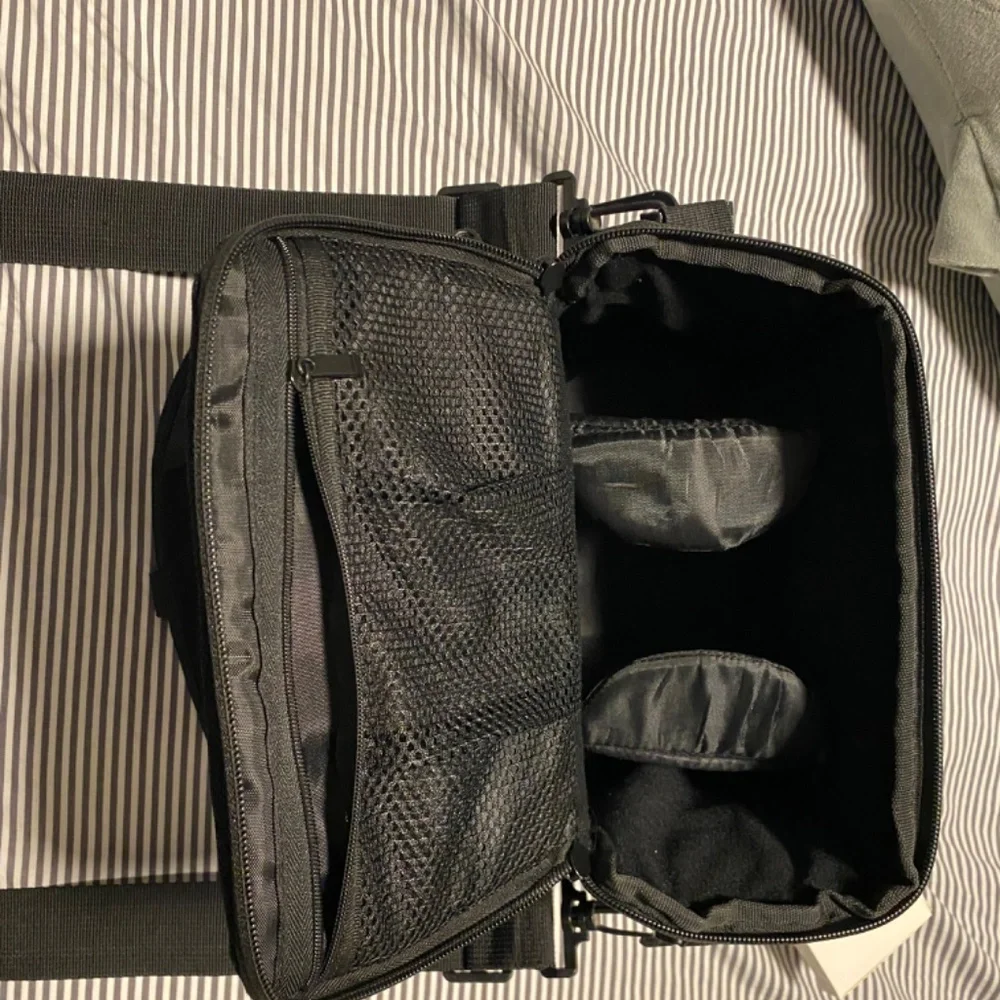 Case crown camera shoulder bag